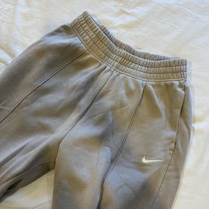 Nike jogger sweatpants